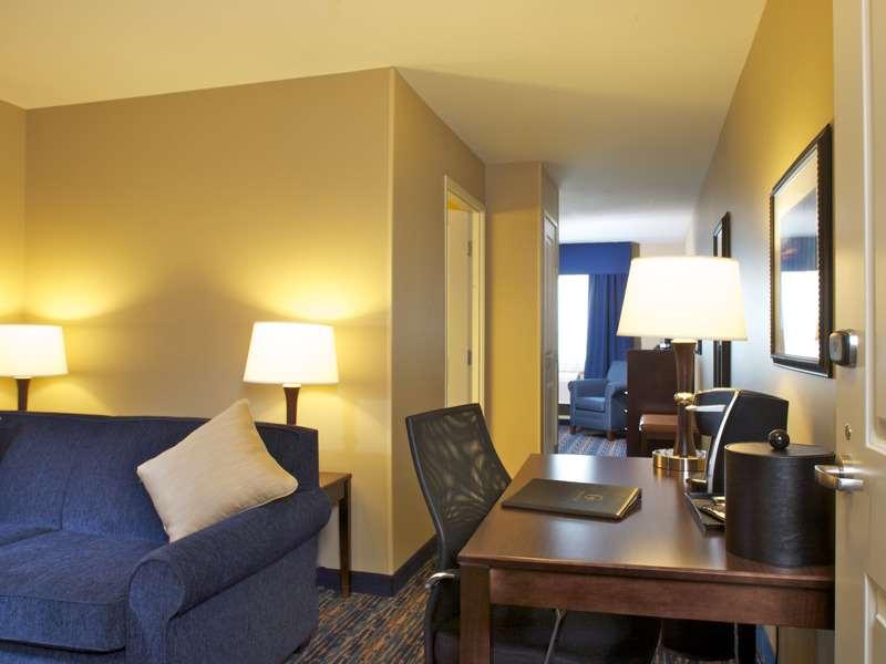 Grandstay Hotel & Suites Mount Horeb - Madison Bilik gambar