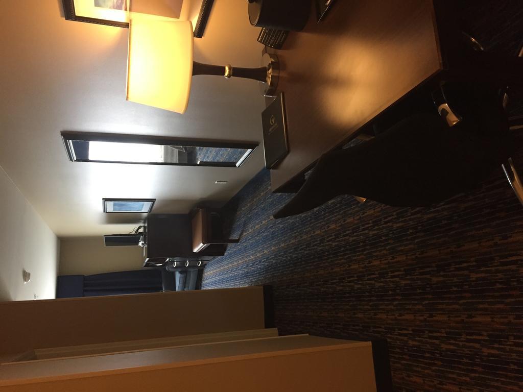 Grandstay Hotel & Suites Mount Horeb - Madison Bilik gambar