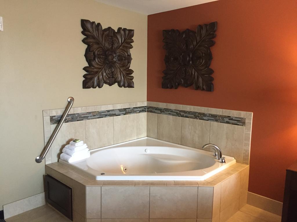 Grandstay Hotel & Suites Mount Horeb - Madison Bilik gambar